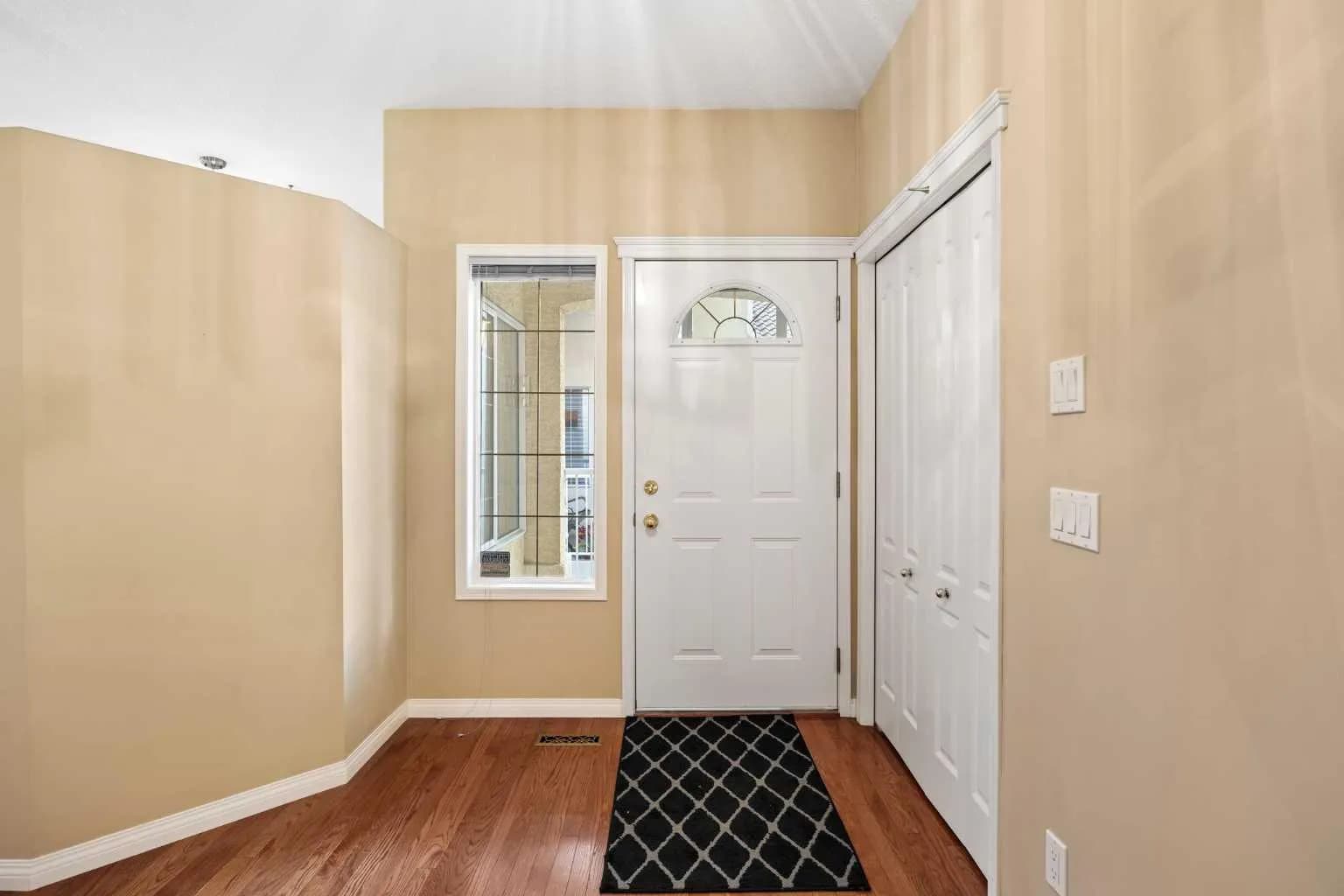 Semi Detached (Half Duplex)