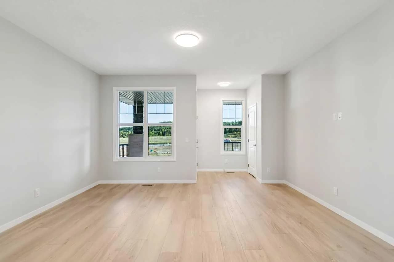 Semi Detached (Half Duplex)
