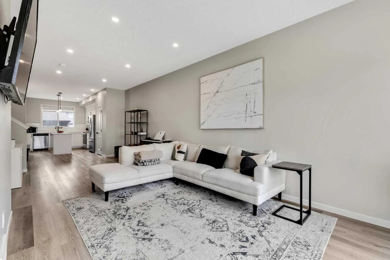 Semi Detached (Half Duplex)