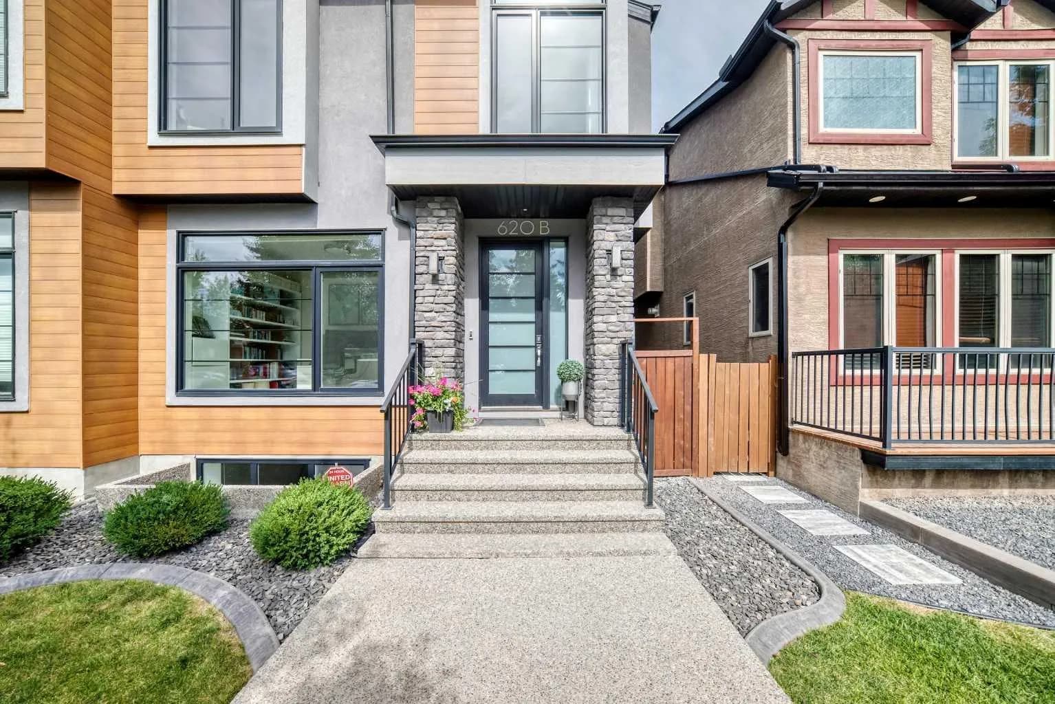 Semi Detached (Half Duplex)