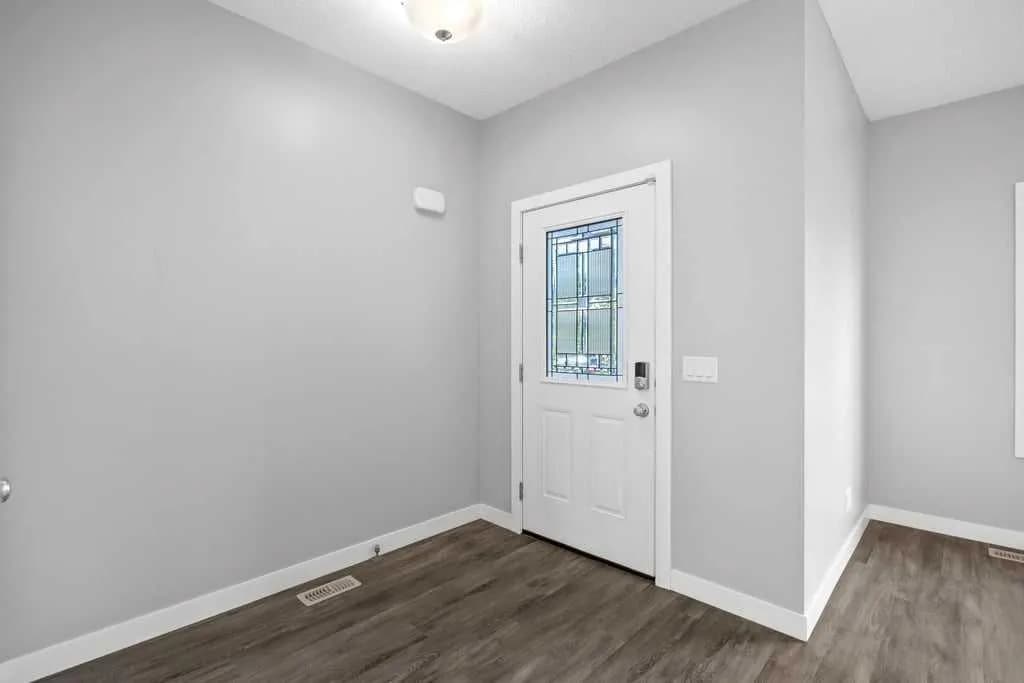 Semi Detached (Half Duplex)