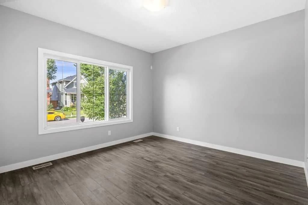 Semi Detached (Half Duplex)