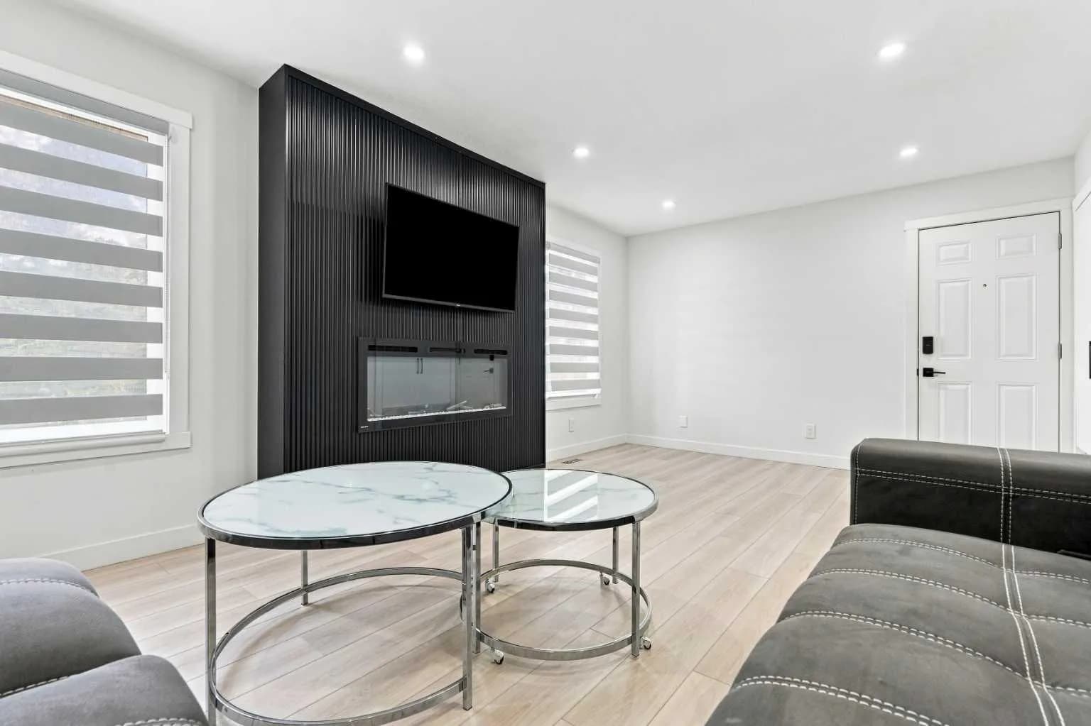 Semi Detached (Half Duplex)