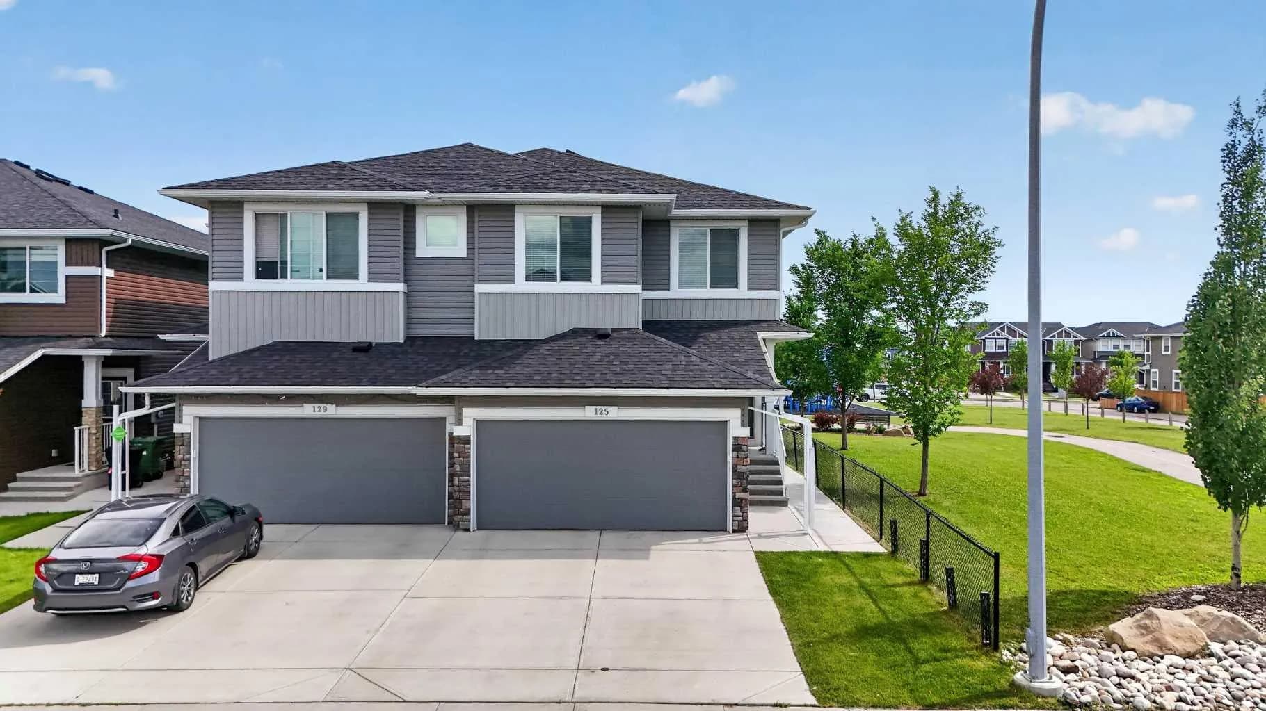 Semi Detached (Half Duplex)