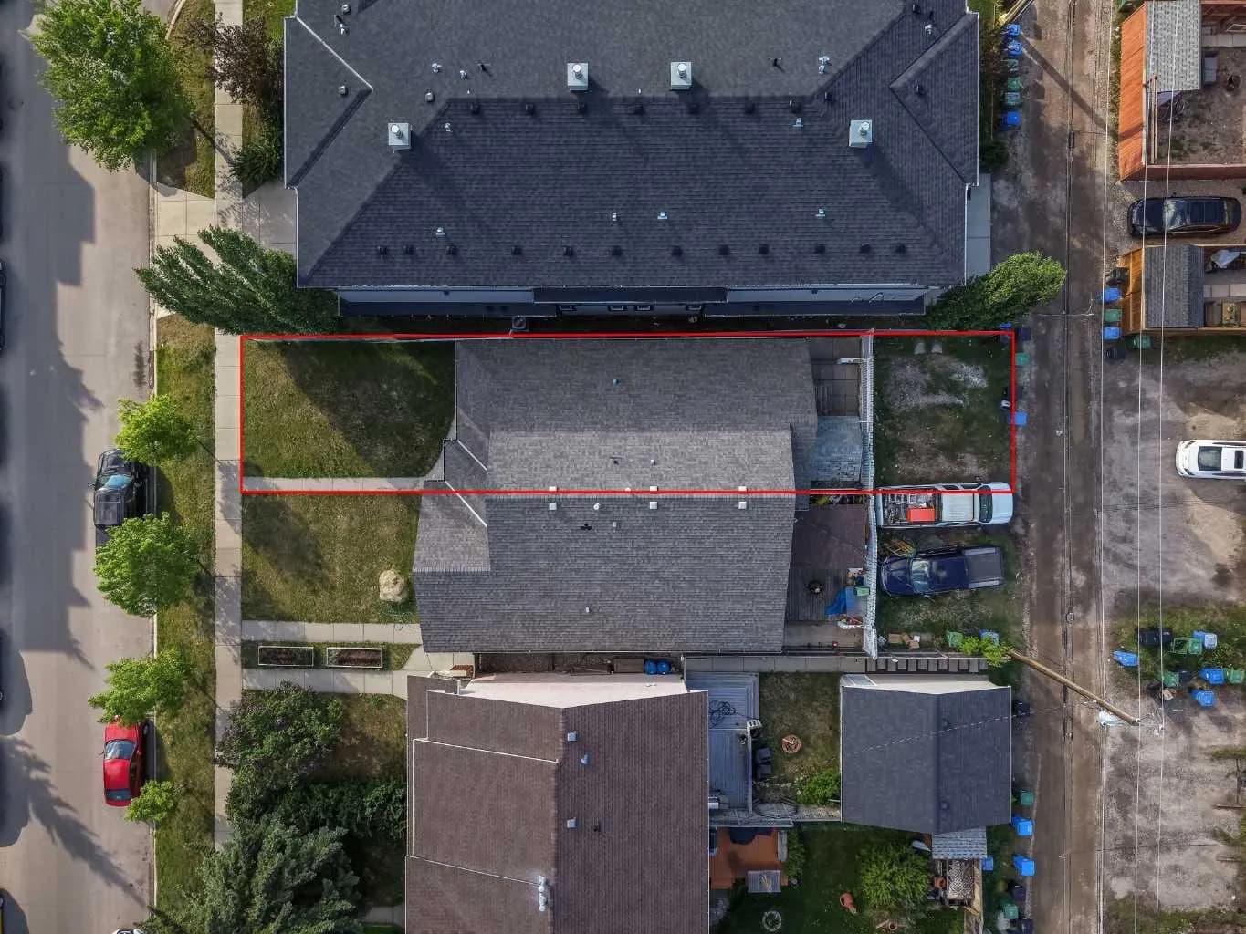 Semi Detached (Half Duplex)