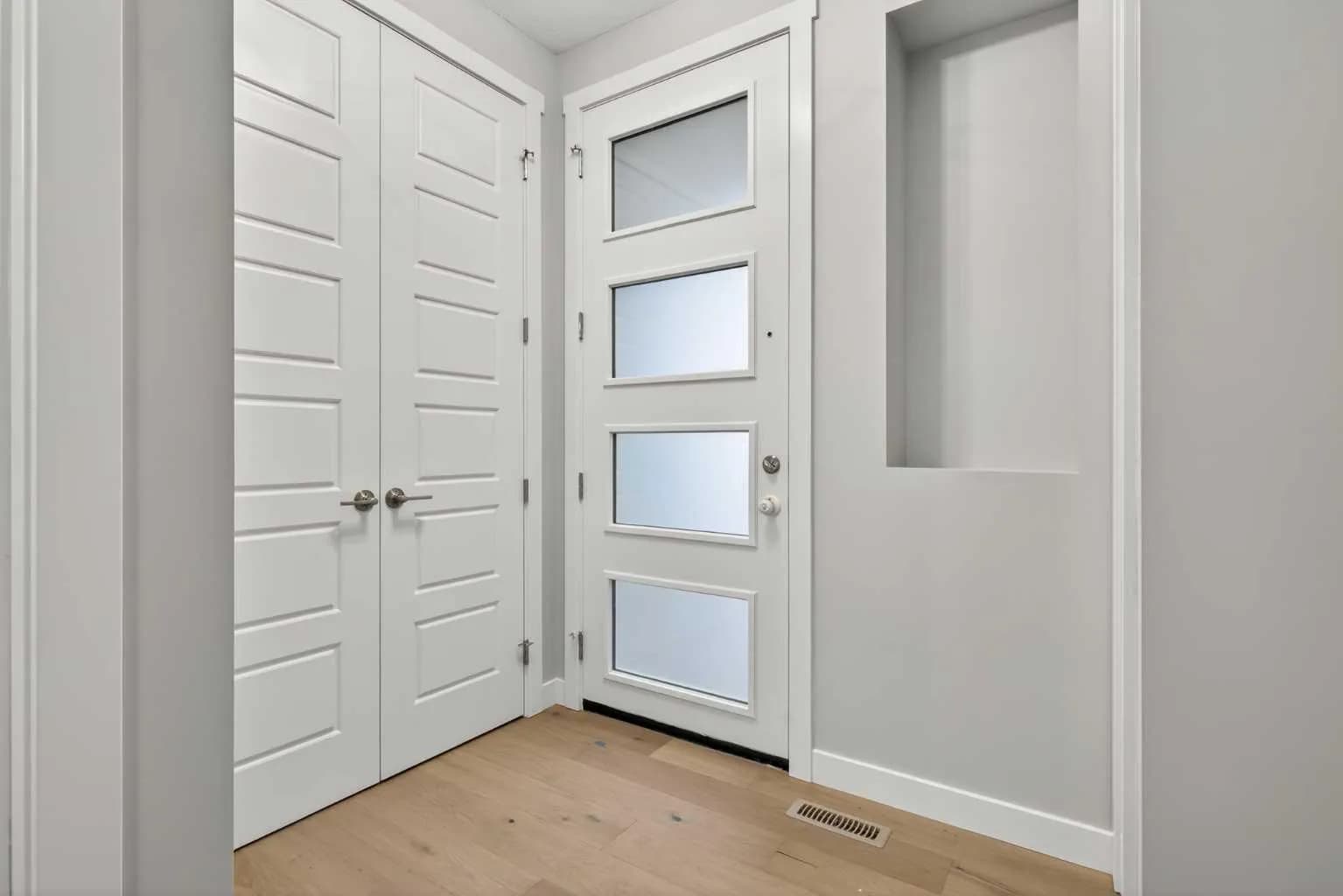 Semi Detached (Half Duplex)