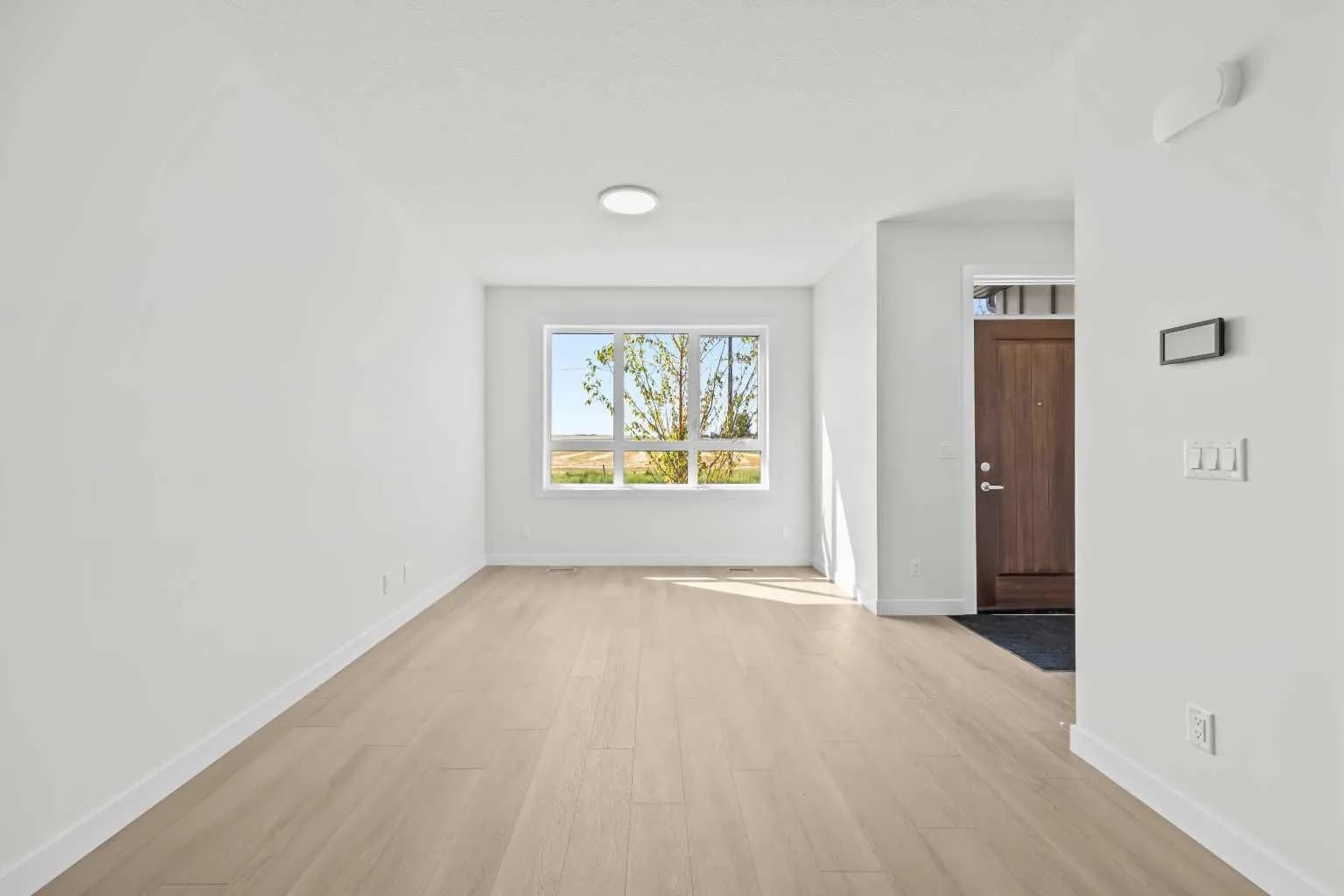 Semi Detached (Half Duplex)