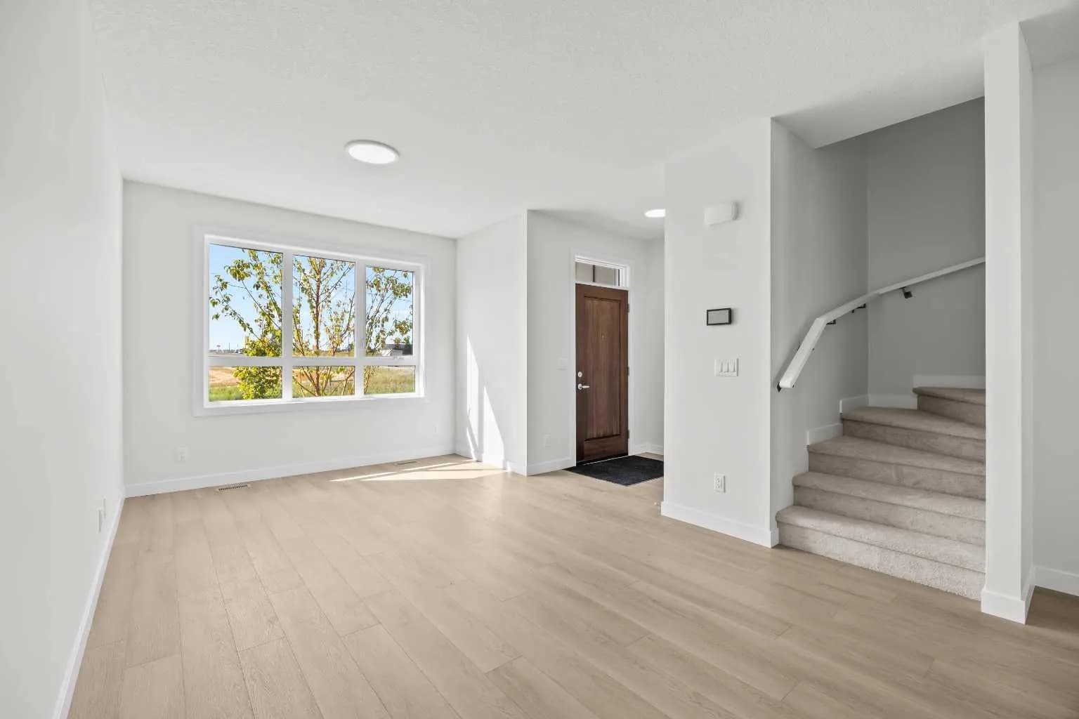 Semi Detached (Half Duplex)