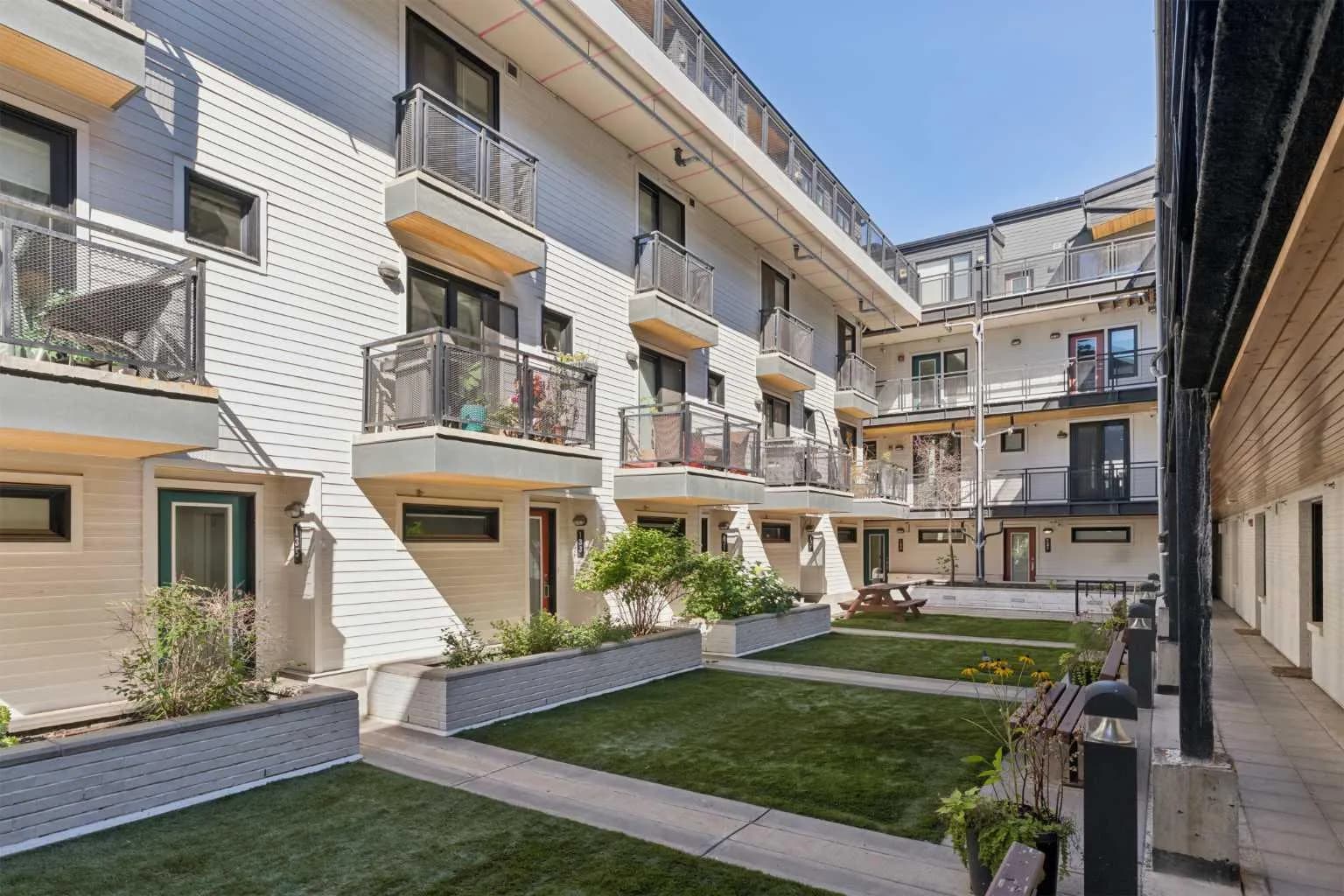 Row/Townhouse