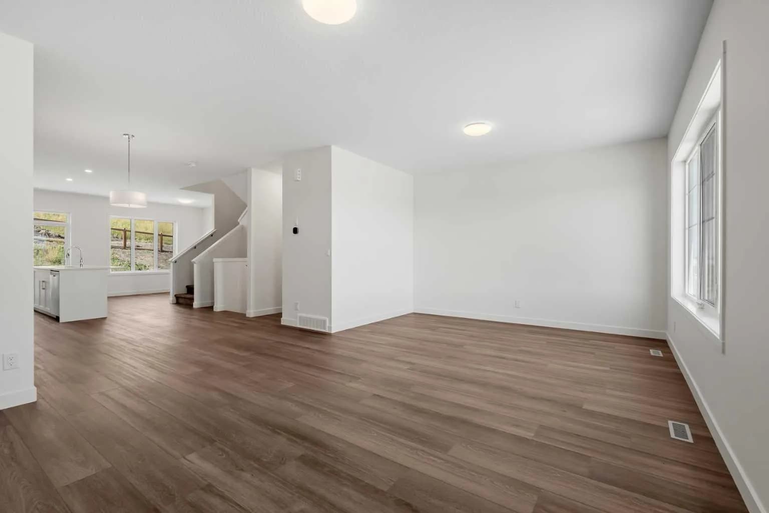 Semi Detached (Half Duplex)