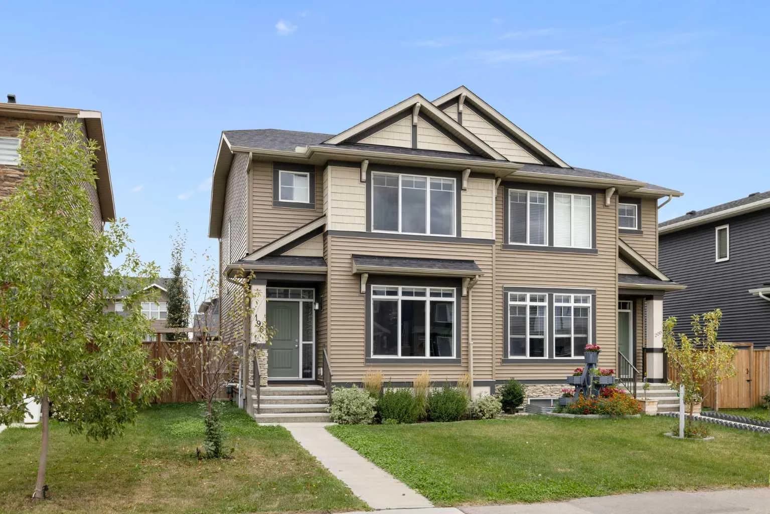 Semi Detached (Half Duplex)
