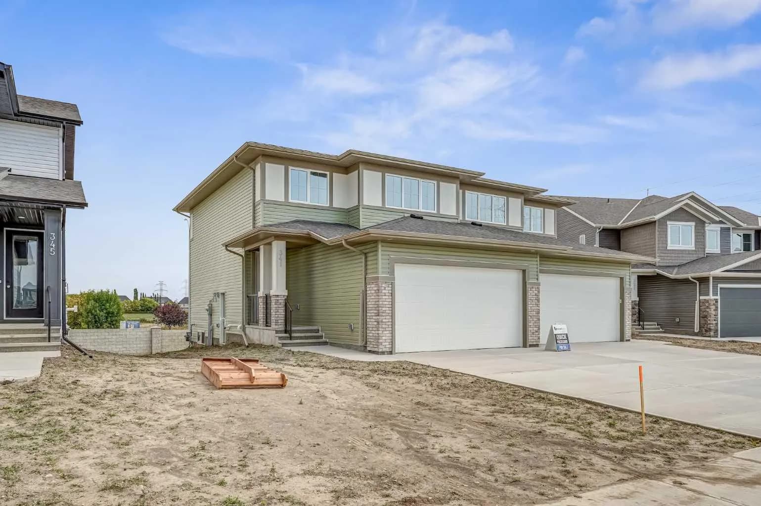 Semi Detached (Half Duplex)