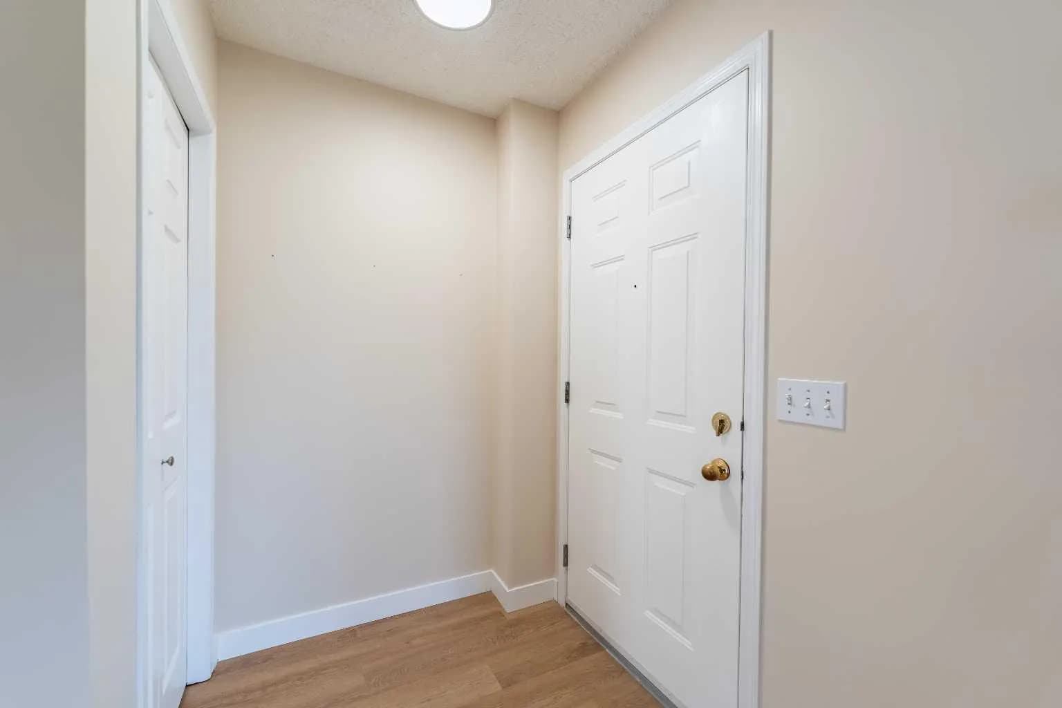 Semi Detached (Half Duplex)
