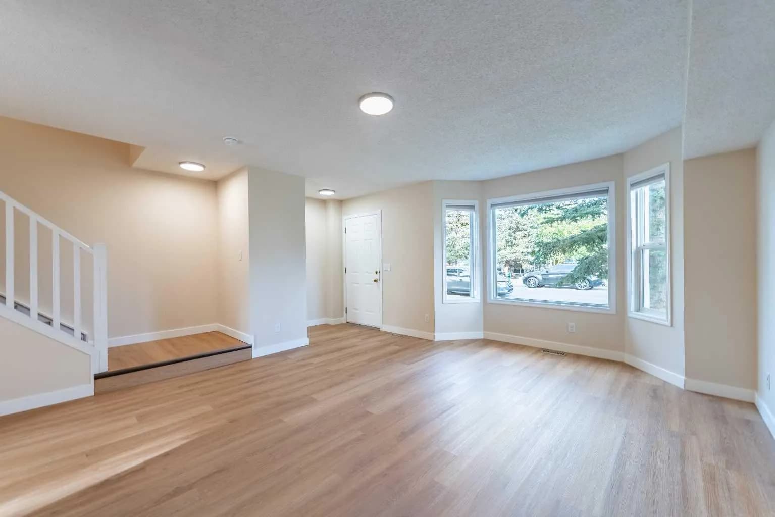 Semi Detached (Half Duplex)