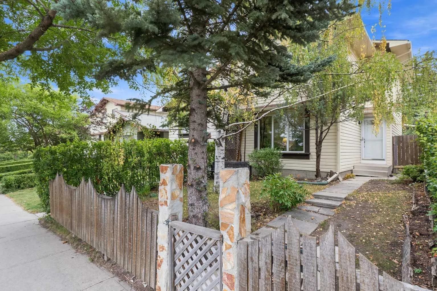 Semi Detached (Half Duplex)