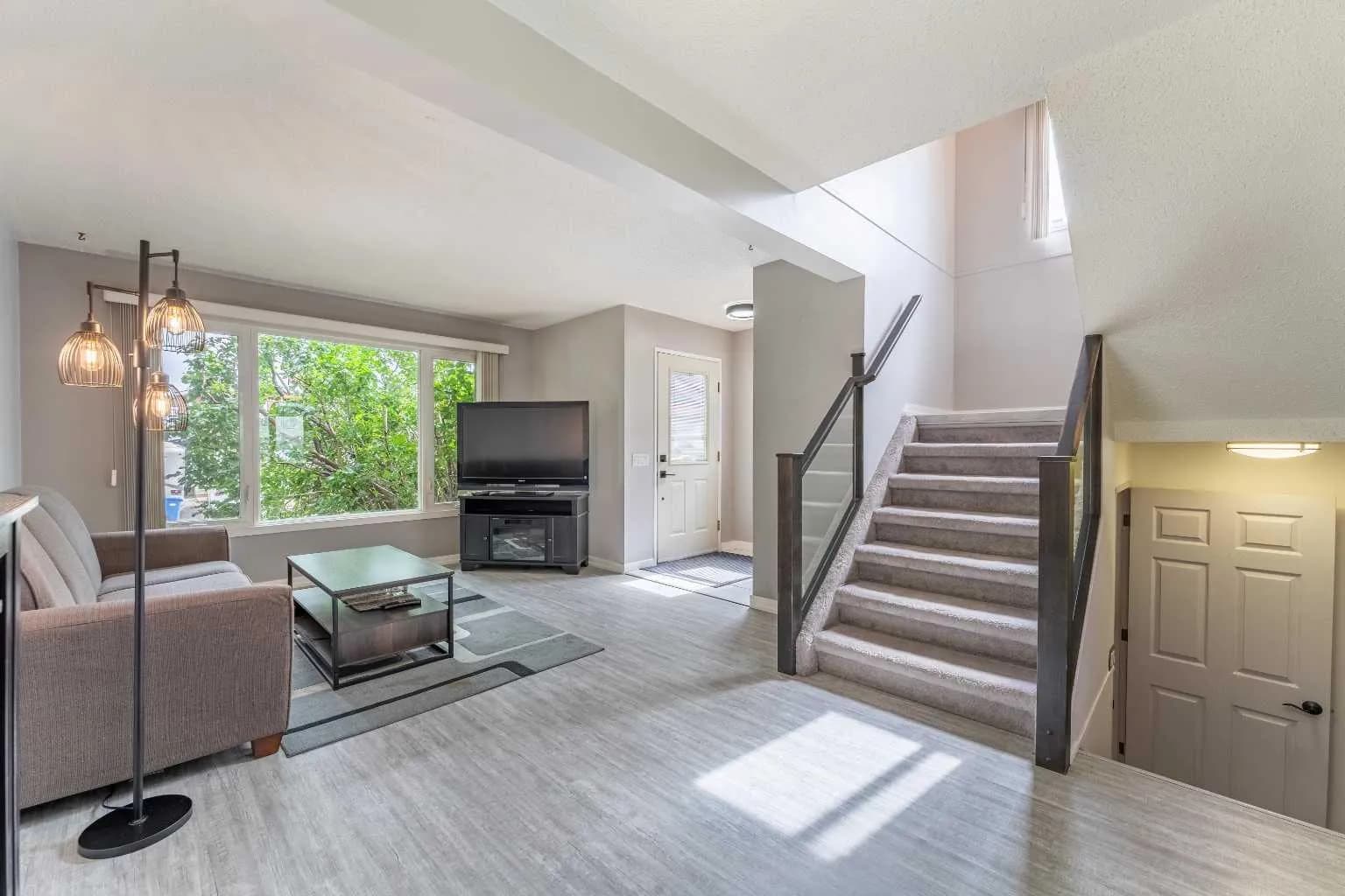 Semi Detached (Half Duplex)