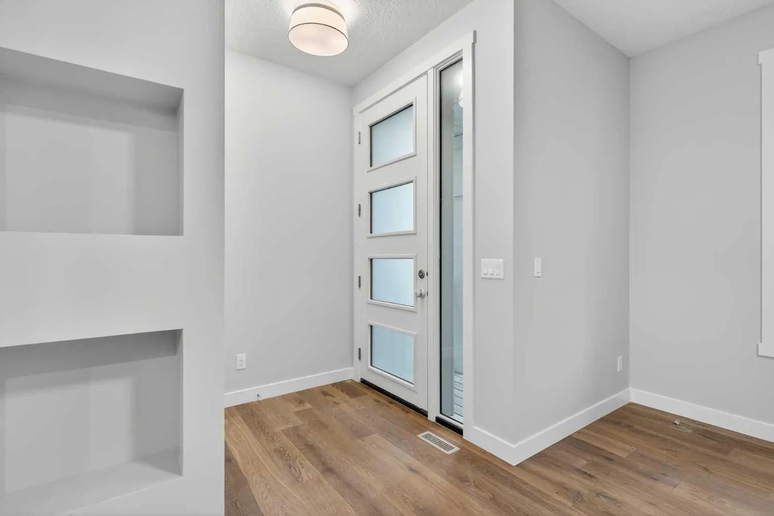Semi Detached (Half Duplex)