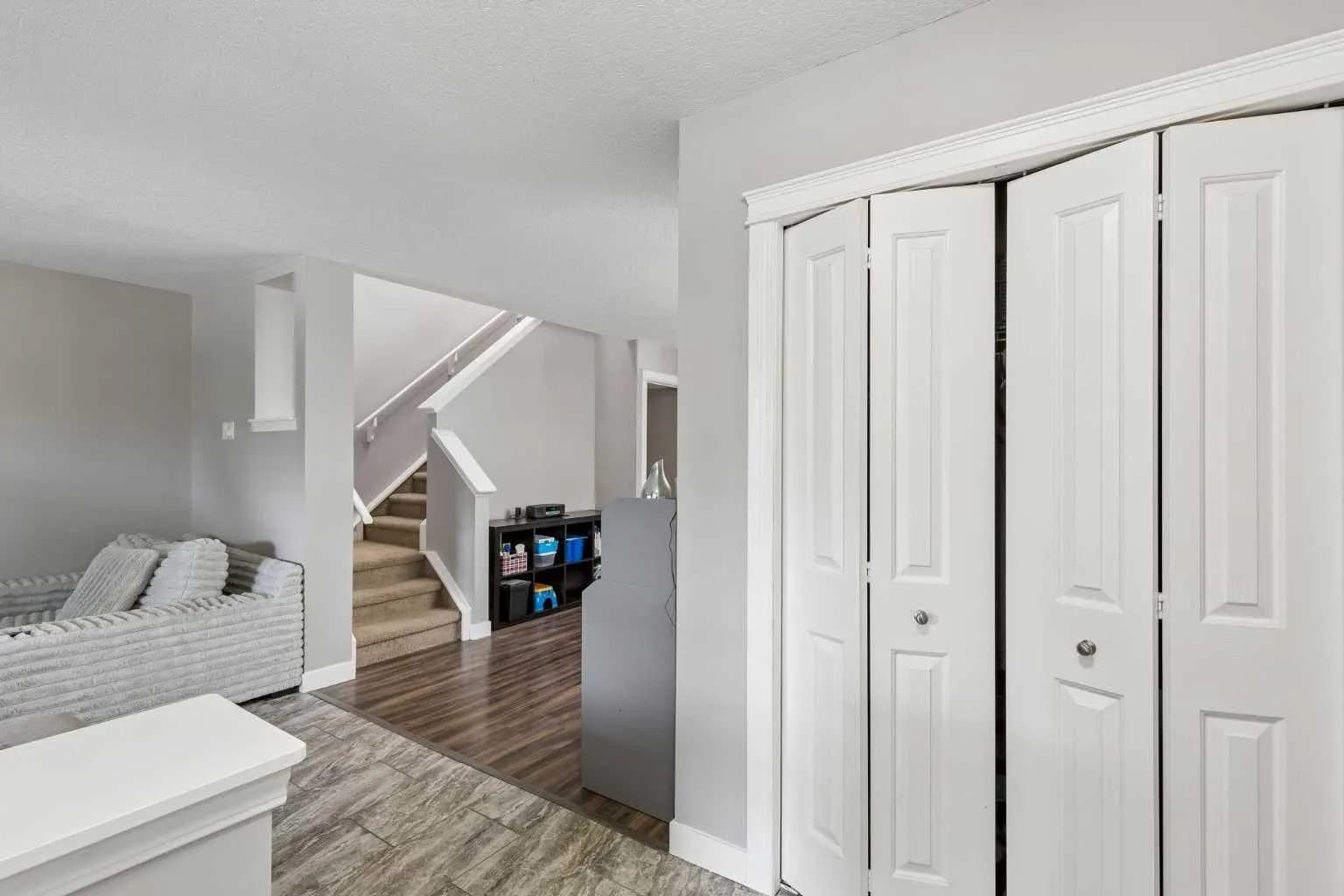Semi Detached (Half Duplex)