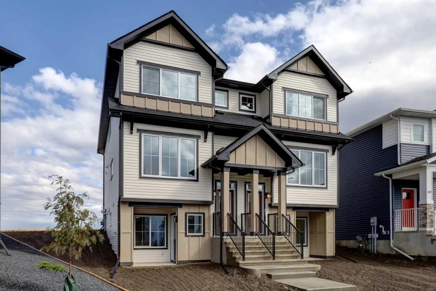 Semi Detached (Half Duplex)
