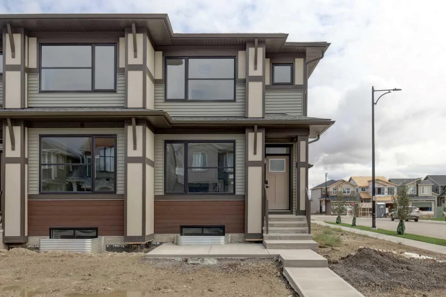 Semi Detached (Half Duplex)