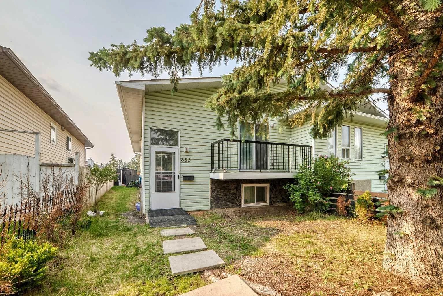 Semi Detached (Half Duplex)