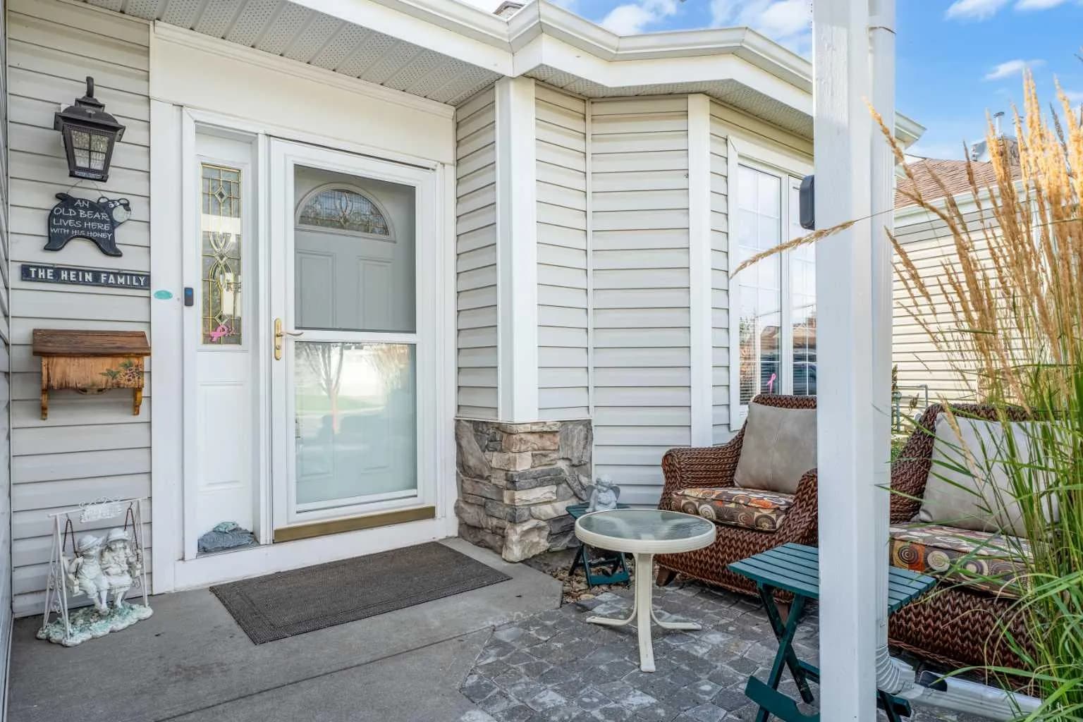 Semi Detached (Half Duplex)