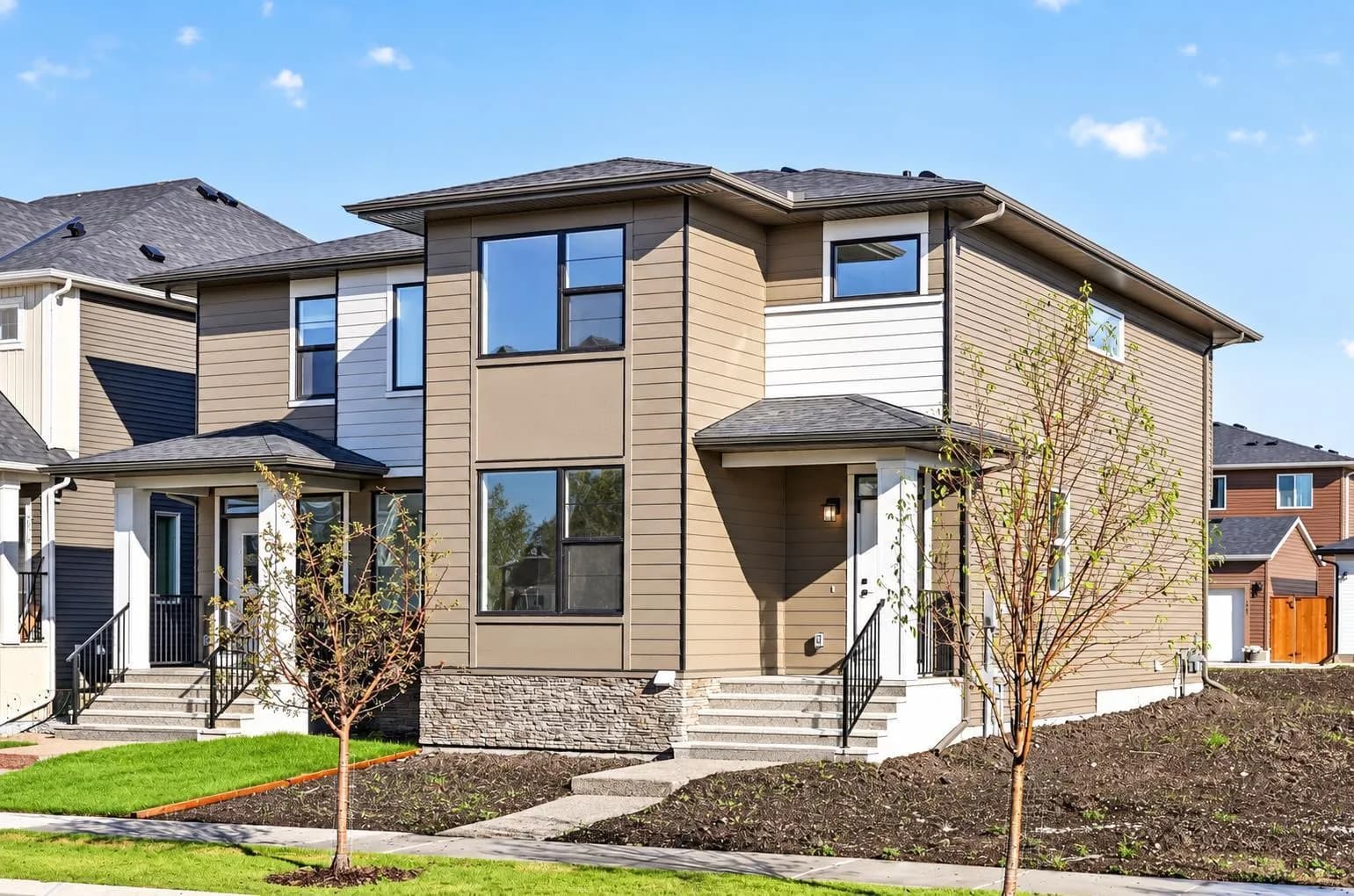Semi Detached (Half Duplex)