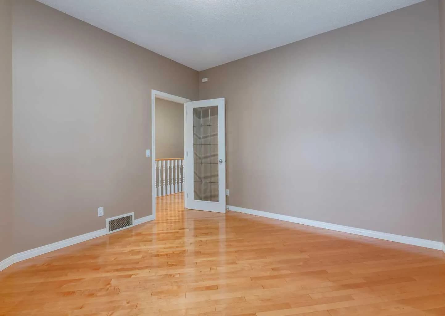 Semi Detached (Half Duplex)