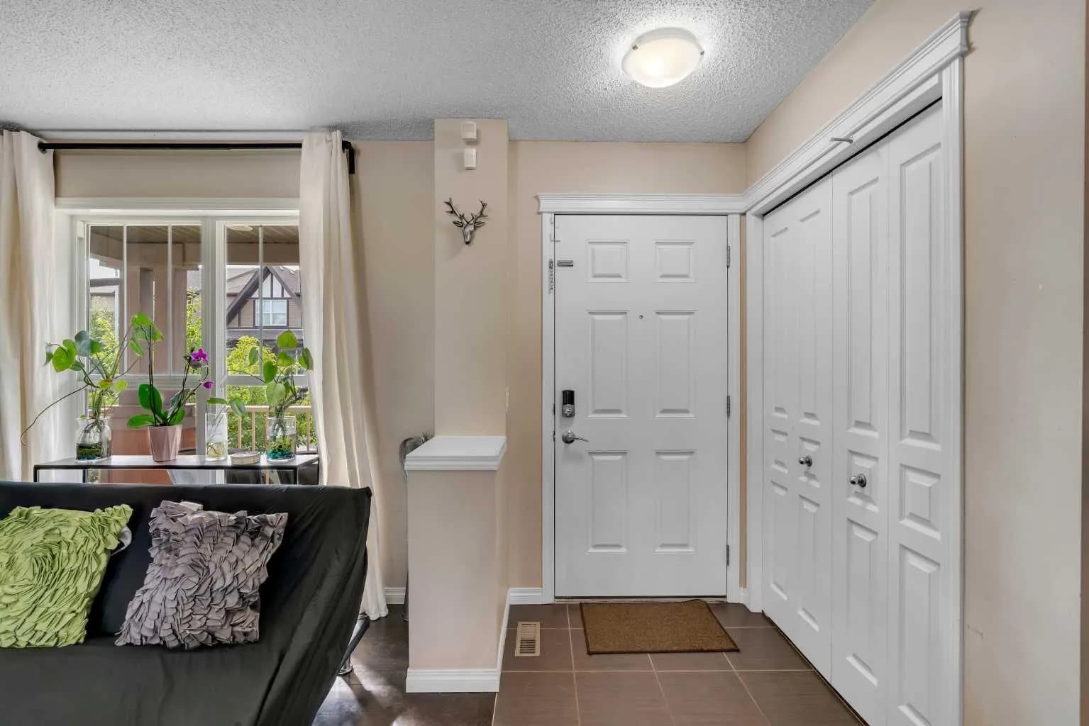 Semi Detached (Half Duplex)