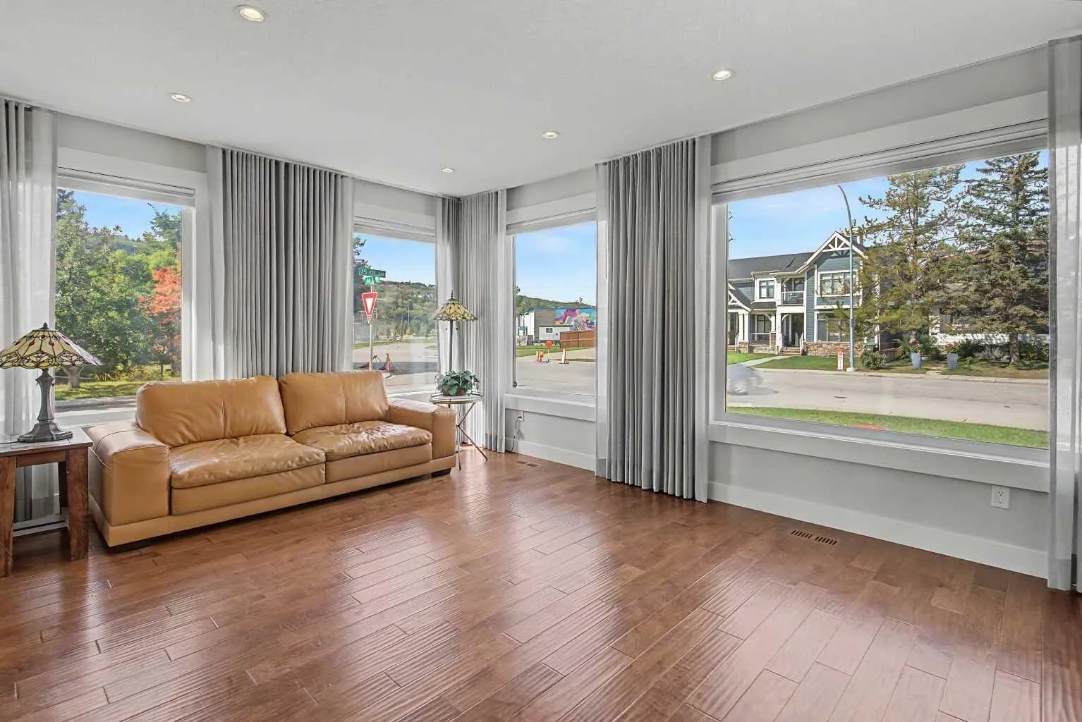 Semi Detached (Half Duplex)