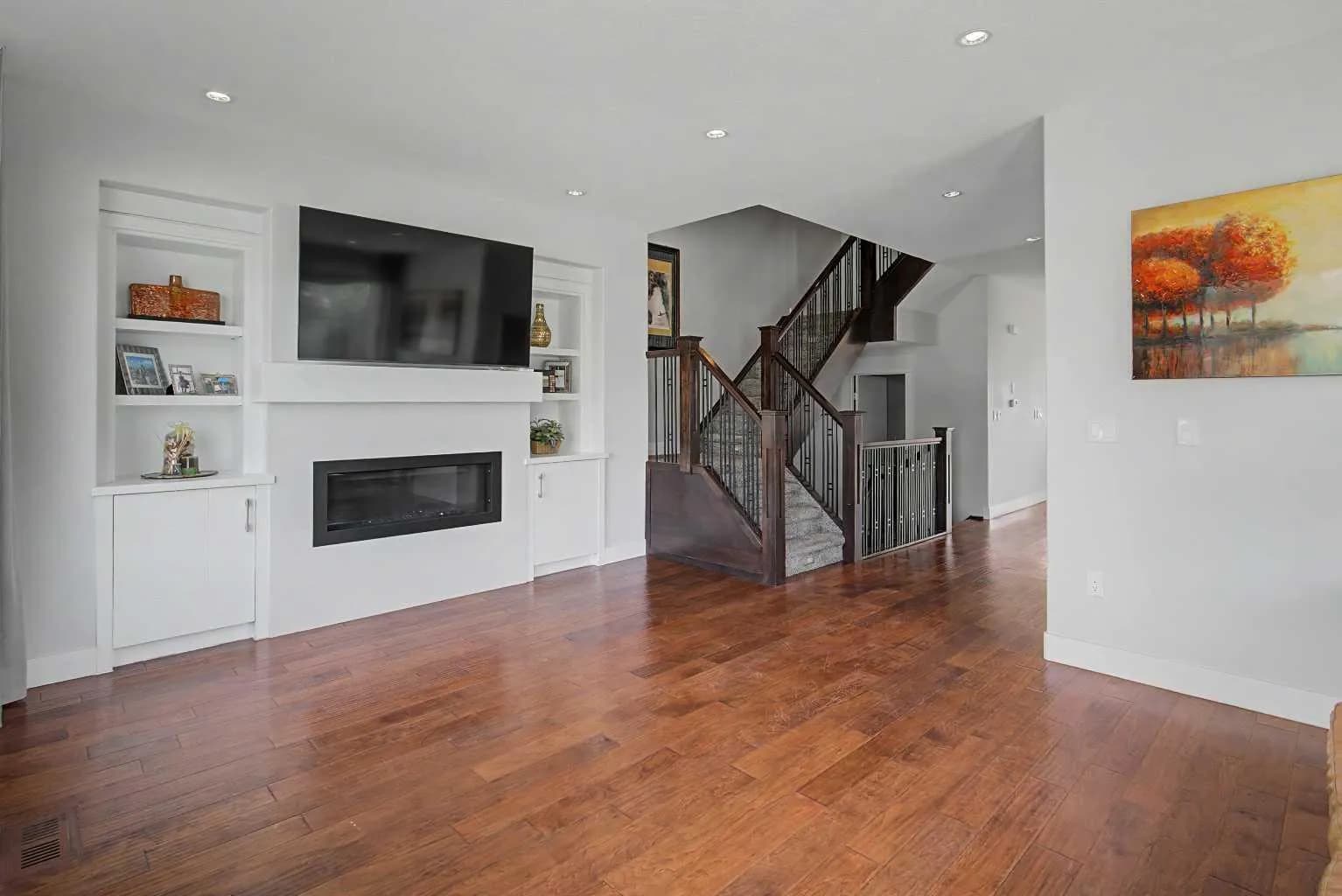 Semi Detached (Half Duplex)