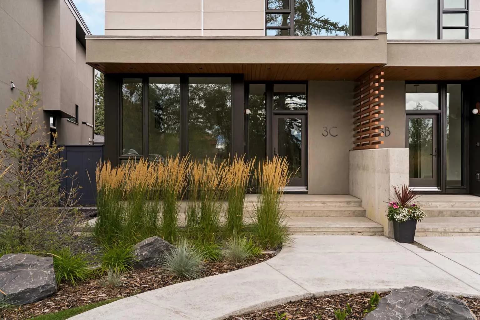 Semi Detached (Half Duplex)