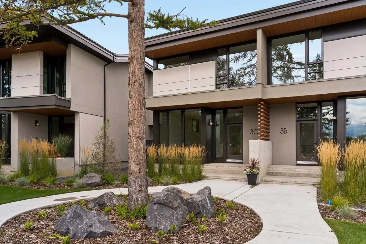 Semi Detached (Half Duplex)