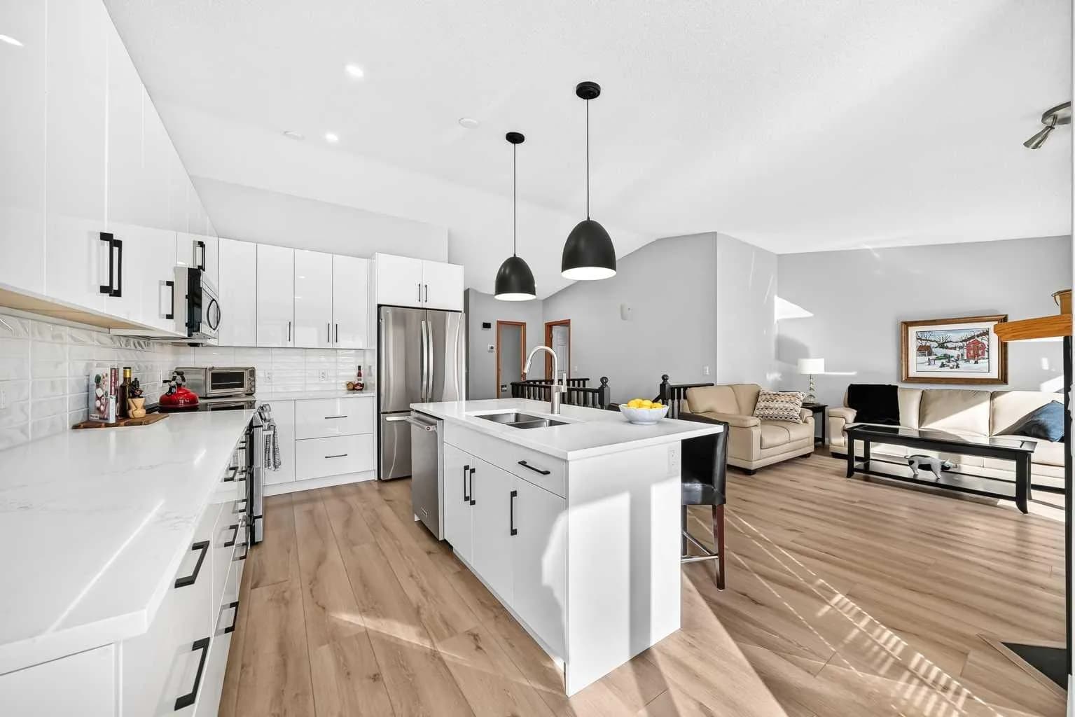 Semi Detached (Half Duplex)