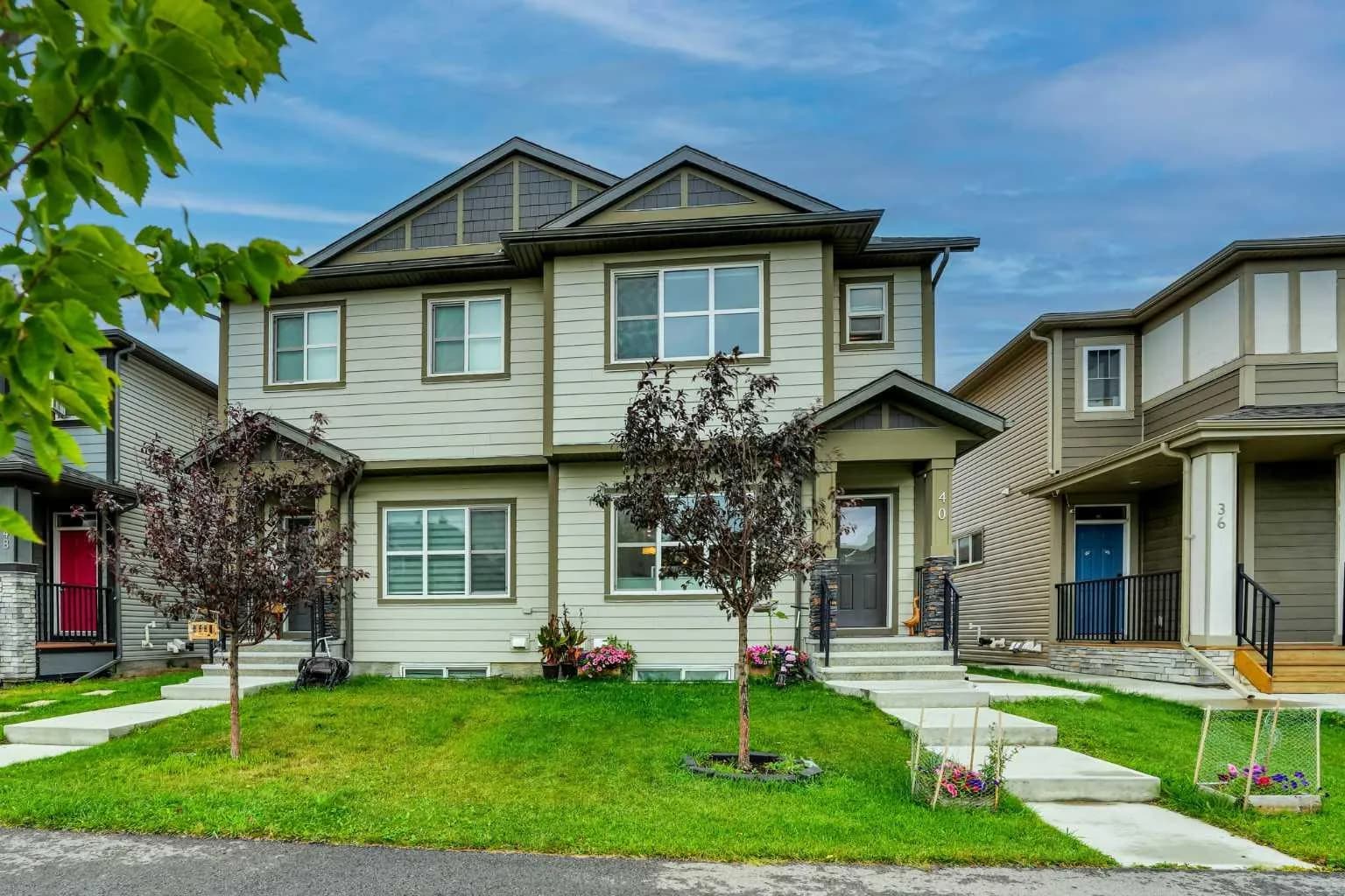Semi Detached (Half Duplex)