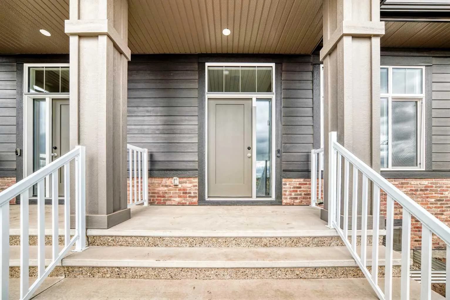 Semi Detached (Half Duplex)