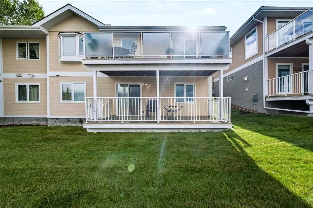 Semi Detached (Half Duplex)