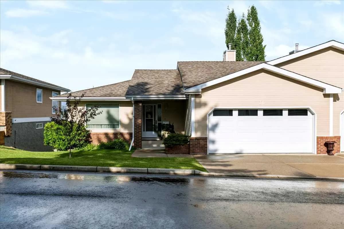 Semi Detached (Half Duplex)