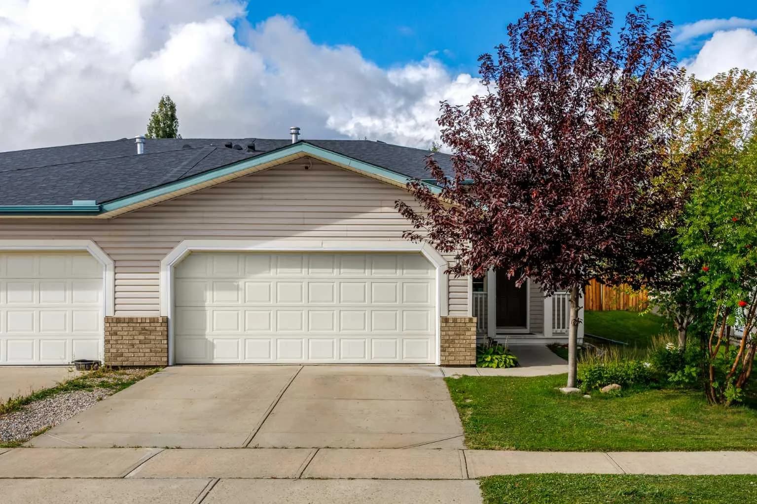 Semi Detached (Half Duplex)