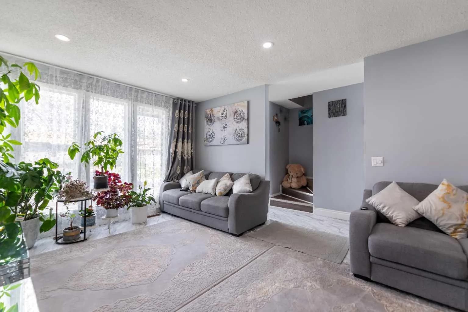 Semi Detached (Half Duplex)