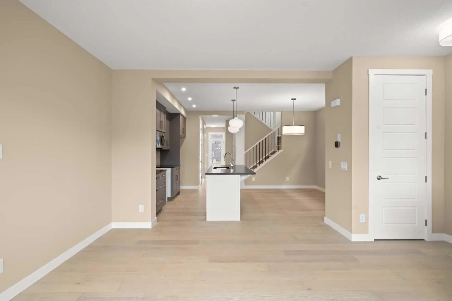 Semi Detached (Half Duplex)