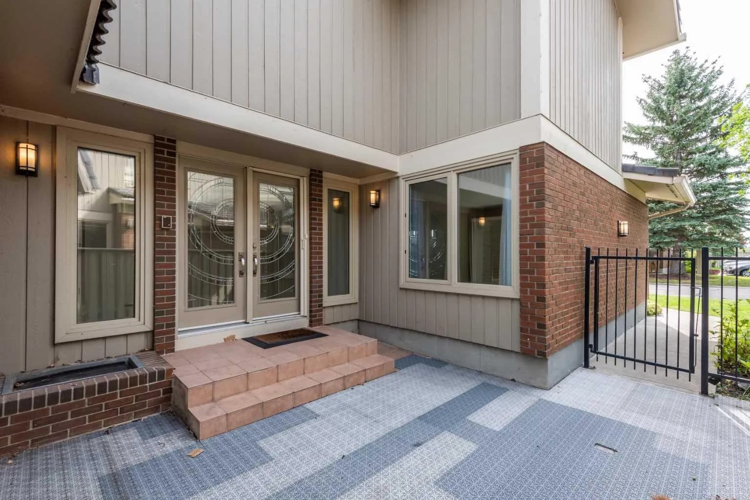 Semi Detached (Half Duplex)