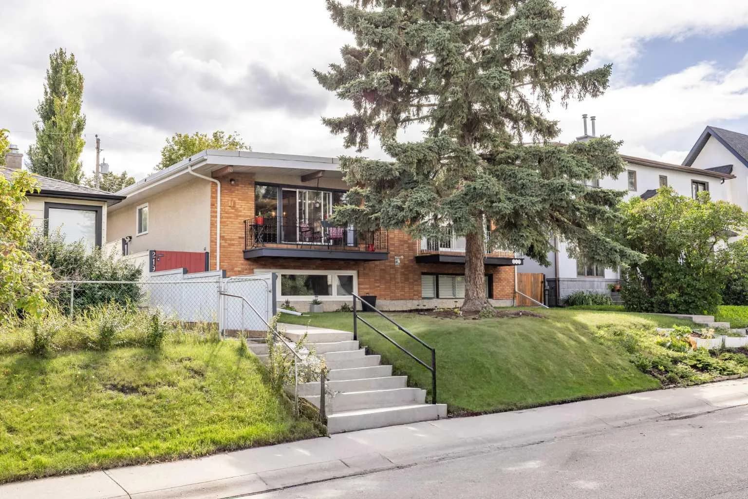 Semi Detached (Half Duplex)