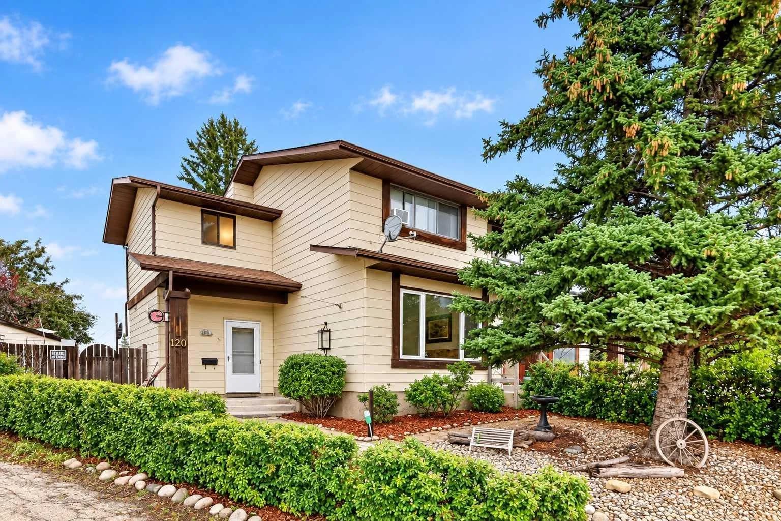 Semi Detached (Half Duplex)