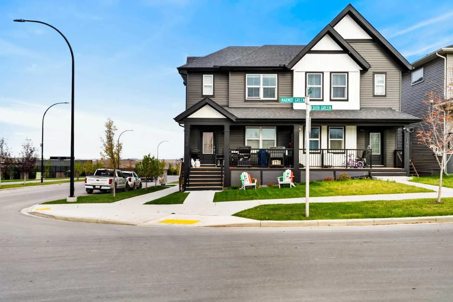 Semi Detached (Half Duplex)