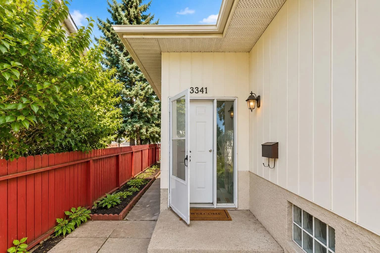 Semi Detached (Half Duplex)