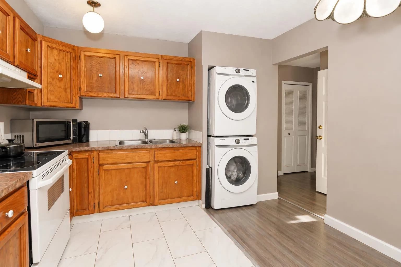 Semi Detached (Half Duplex)