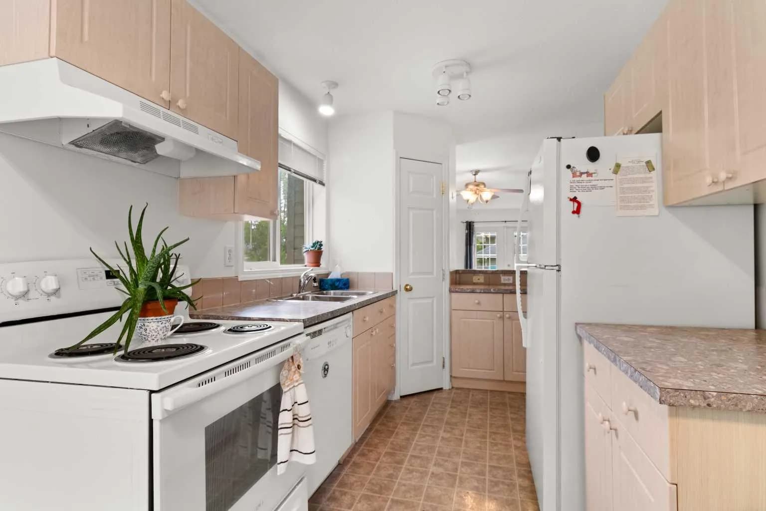 Semi Detached (Half Duplex)