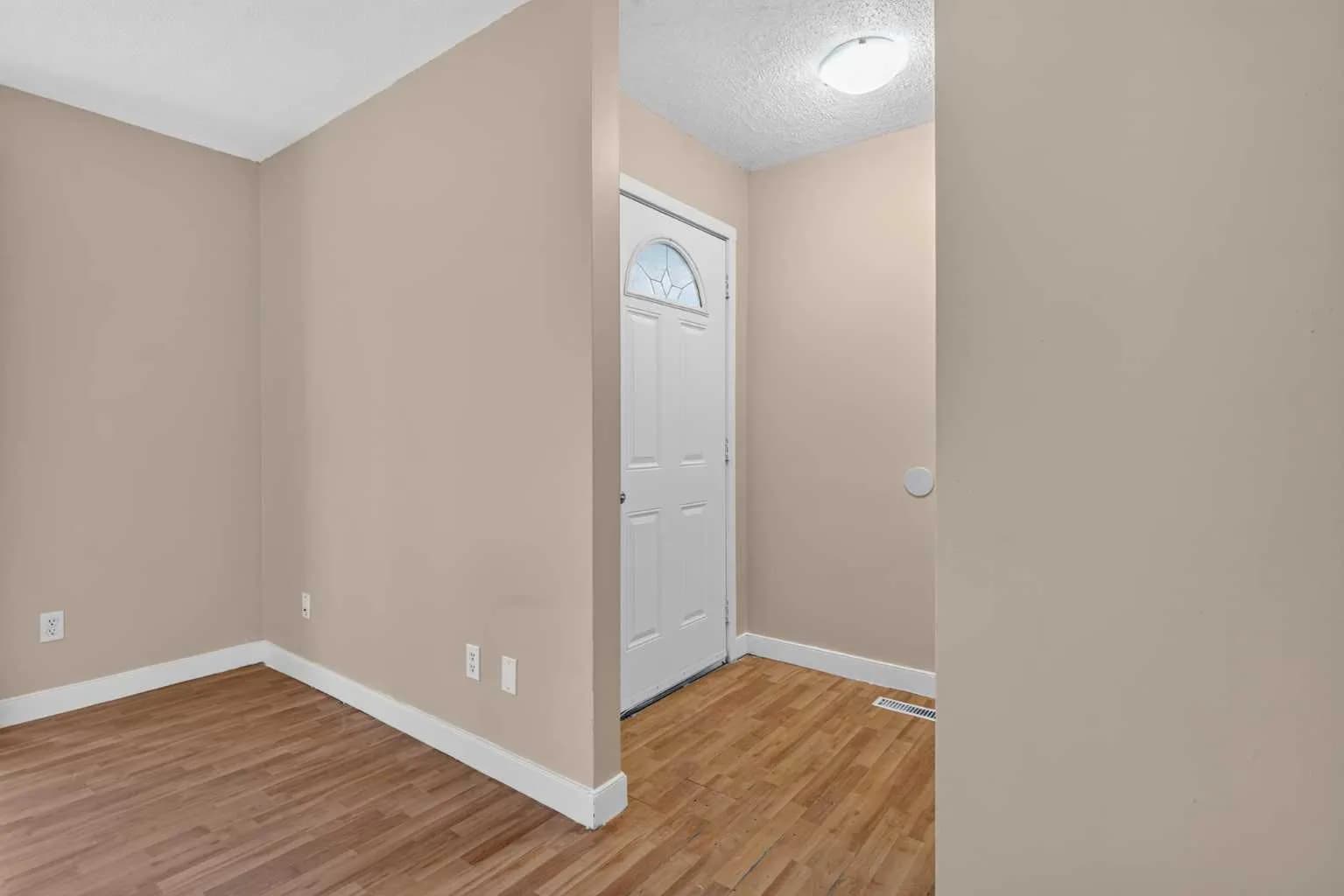 Semi Detached (Half Duplex)