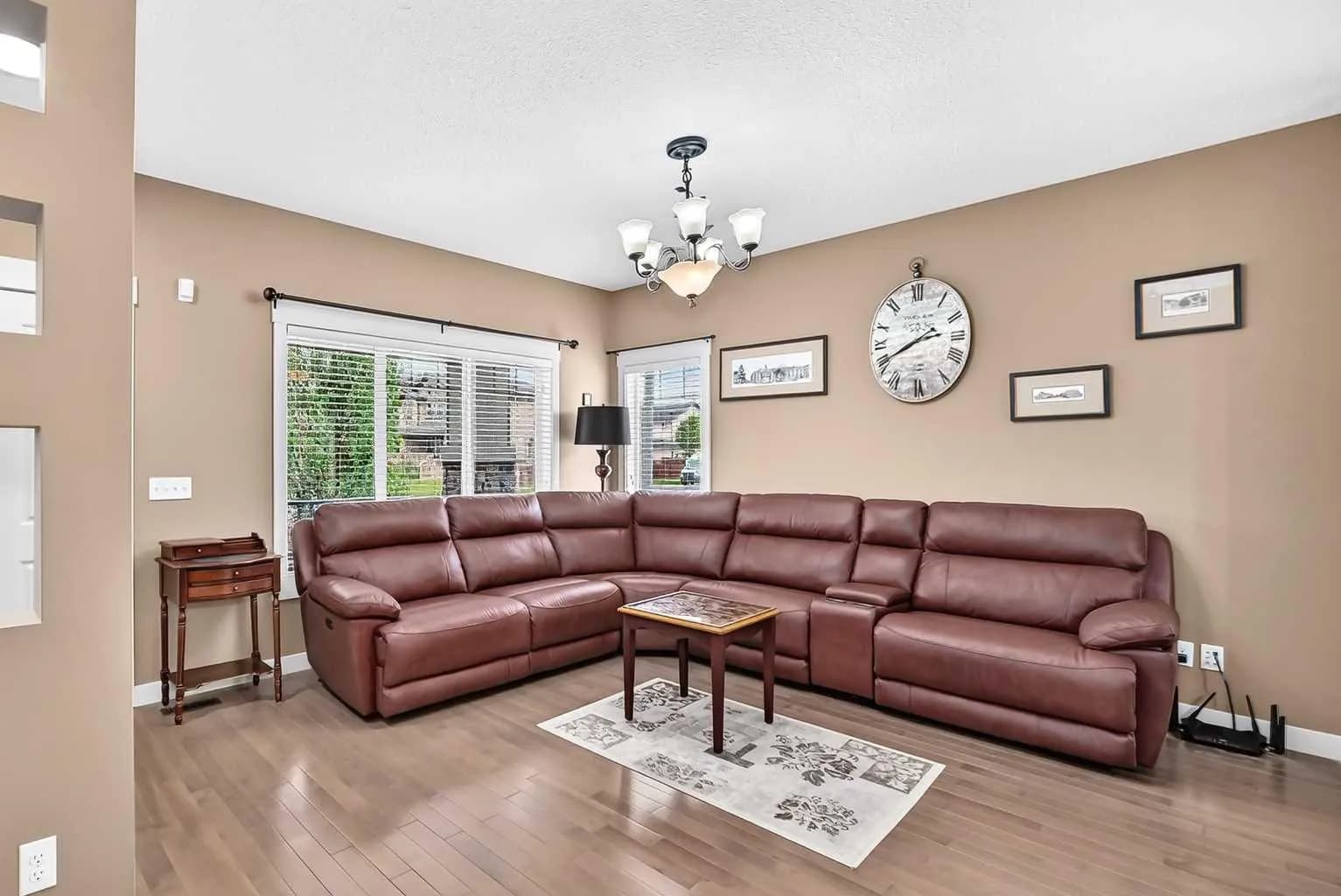 Semi Detached (Half Duplex)